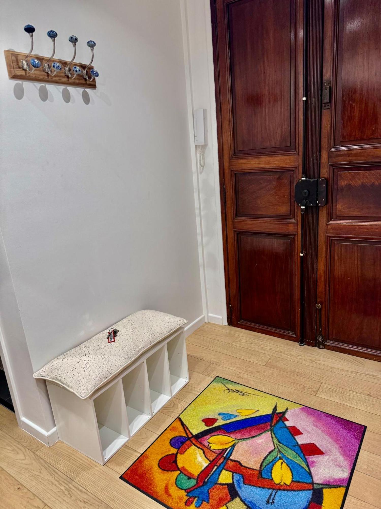 Vieil Antibes Apartment With Ac 320M From Beach المظهر الخارجي الصورة
